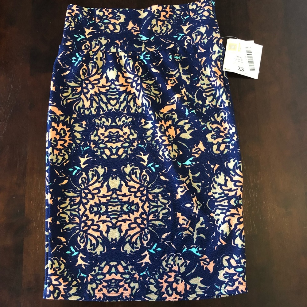 NWT XS LuLaRoe Cassie